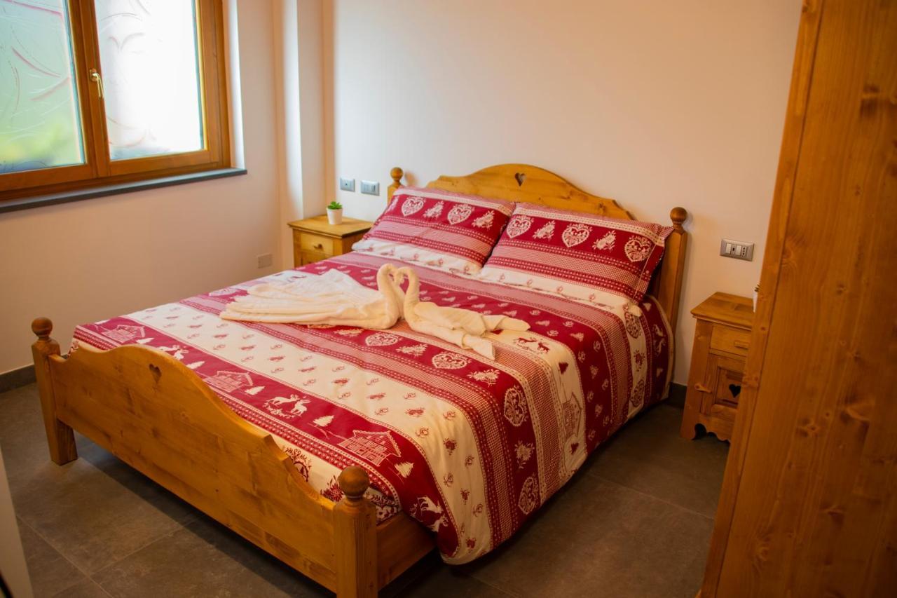 Sole Agriturismo Locatello Eksteriør billede