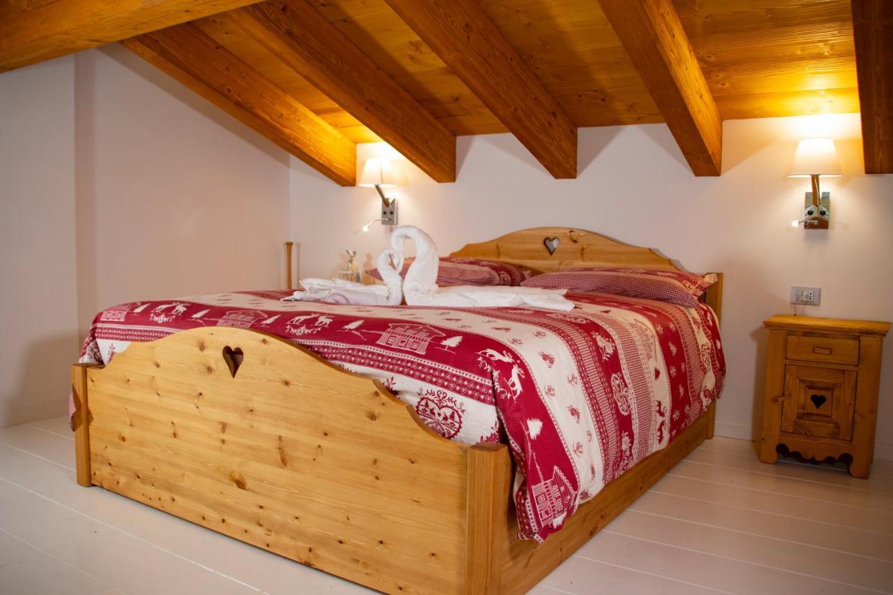 Sole Agriturismo Locatello Eksteriør billede